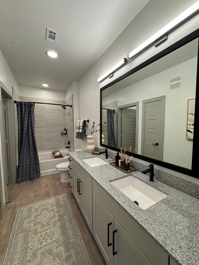 Building Photo - 5400 Haltom Rd