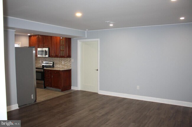 Building Photo - 57 Neptune Ln