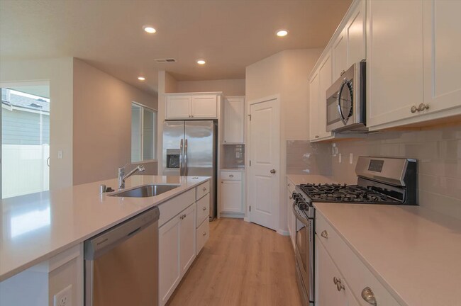 Foto del edificio - 24467 E Feather Ct