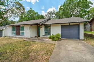 Building Photo - 7404 Lunar Dr