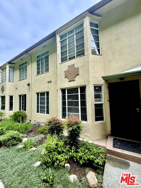 Foto del edificio - 50 Elm Ave