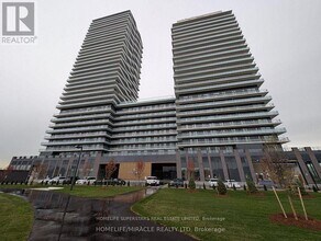 Building Photo - 15 Skyridge Dr