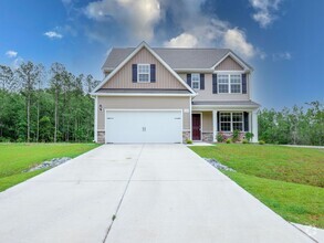 Building Photo - 551 Poppleton Dr