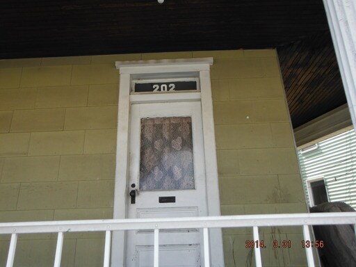 Primary Photo - 202 W 2nd St