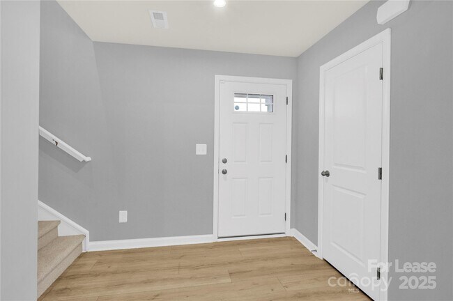 Foto del edificio - 3212 Coast Oak Rd