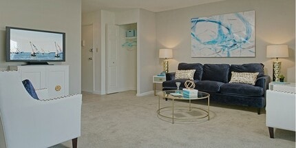 Building Photo - Park East Apartments