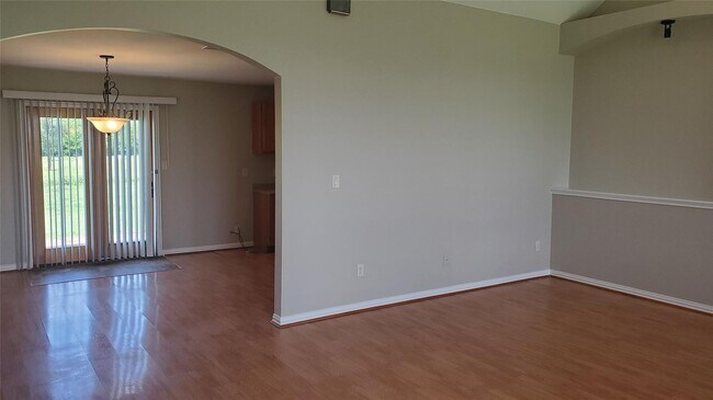 Foto del edificio - Single Family Home with Acreage