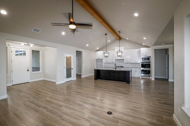 Building Photo - 3251 Tulsa Dr