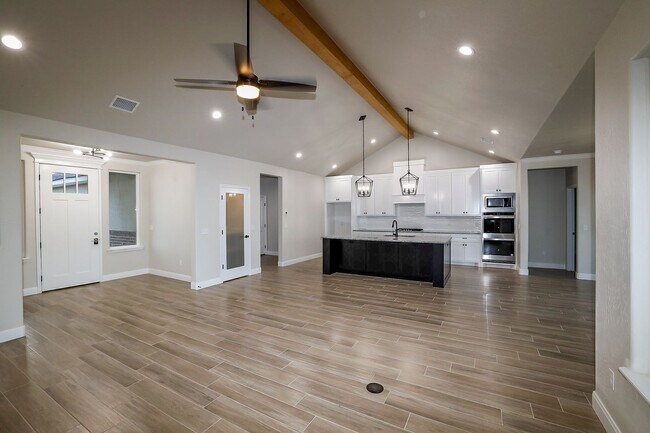 Foto del edificio - 3251 Tulsa Dr