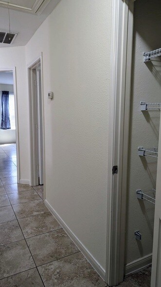 Foto del edificio - 16310 Cole Bridge Ln