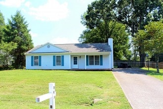 Building Photo - 990 Ridgeview Ave