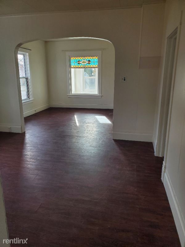 Building Photo - 3 br, 1 bath House - 218 6th Street West