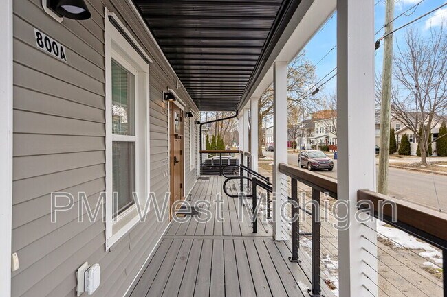 Foto del edificio - 800 Douglas St NW