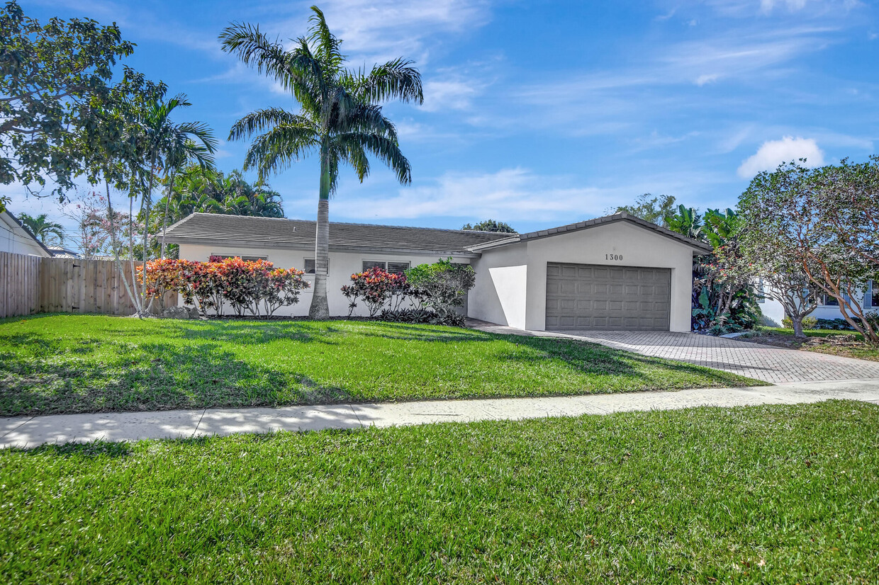 Foto principal - 1300 SW 13th St