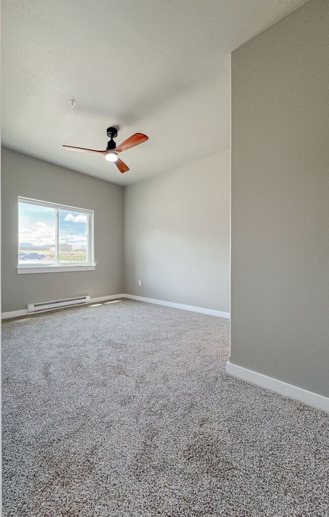 Foto del edificio - Pet Friendly 2 bed/ 2 bath unit at Soldier Ridge!