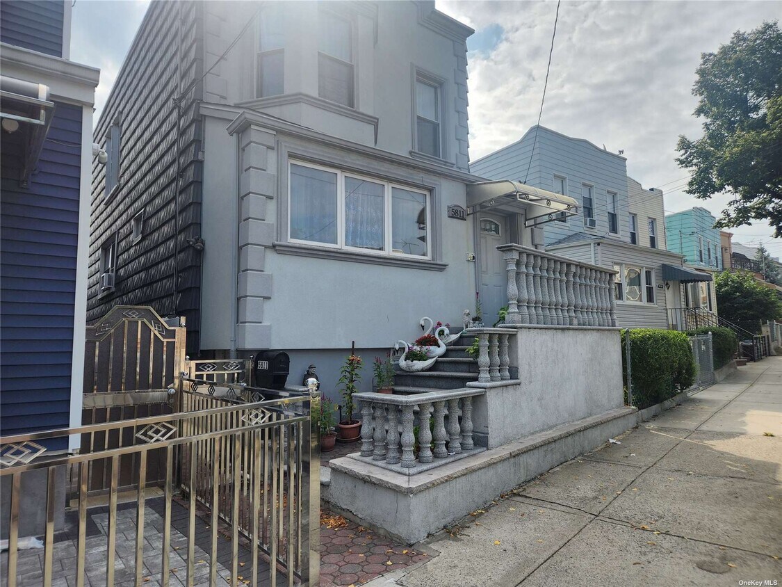 Building Photo - 58-11 61st St