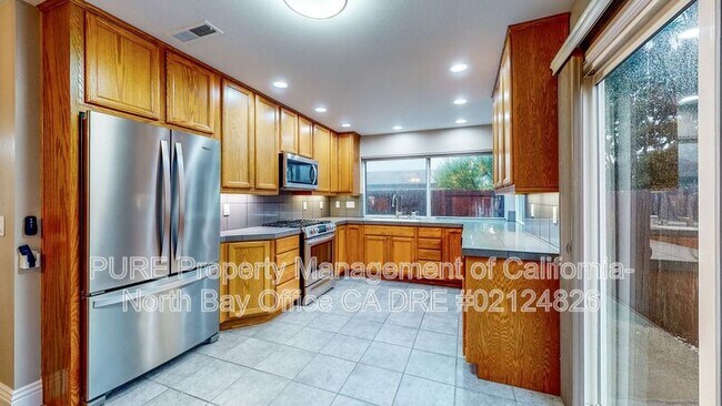 Building Photo - 1438 Debra Dr