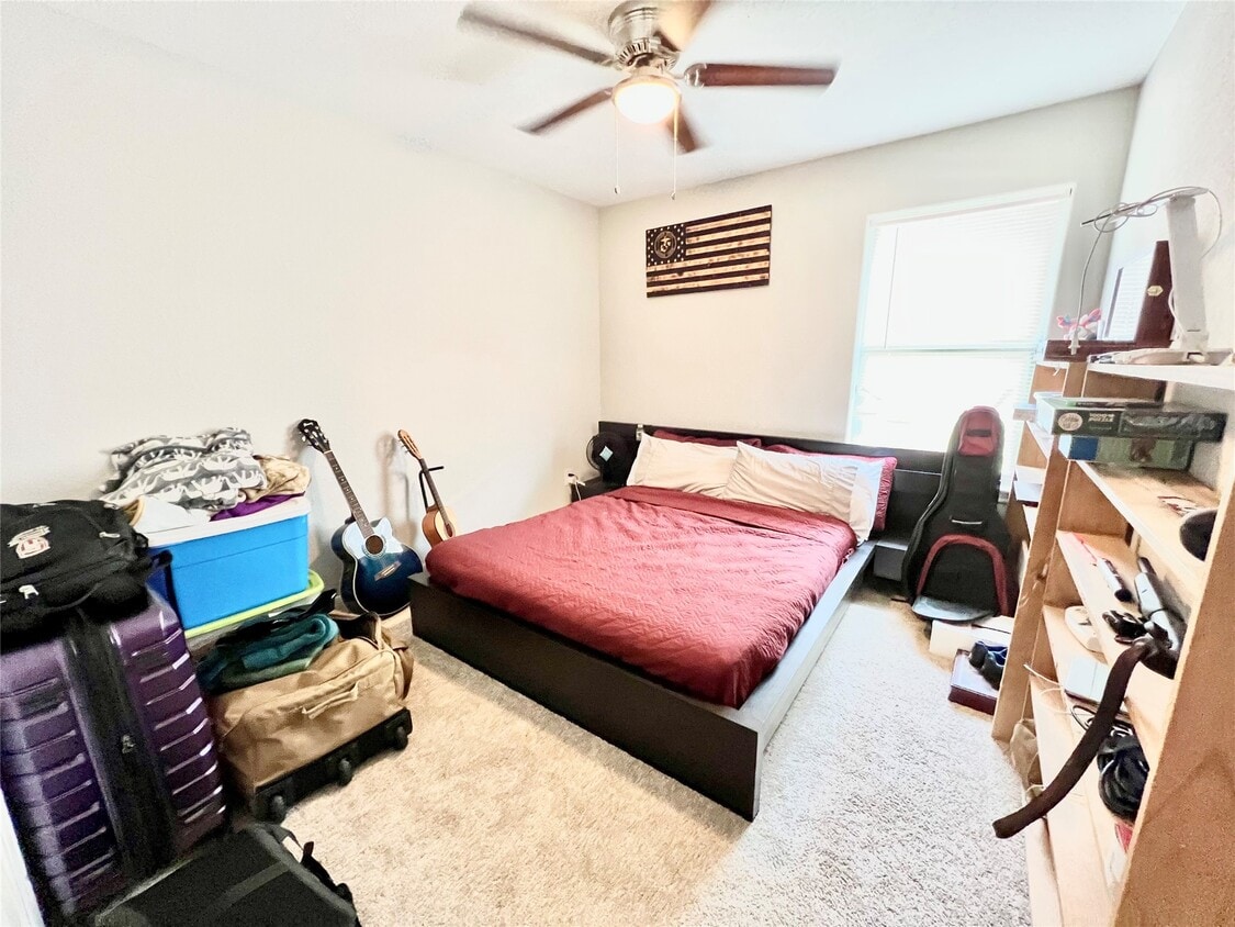 Building Photo - 12117 11th St