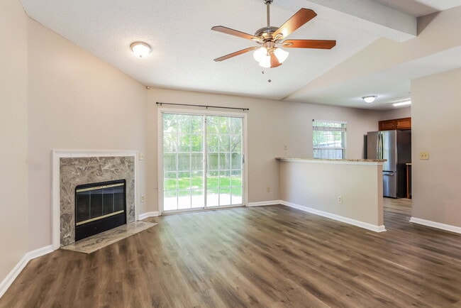 Building Photo - 12772 Glade Springs Dr S