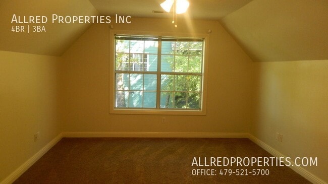 Building Photo - Spacious 4 Bed, 2.5 Bath Home in Prime Fayetteville Location With Lawn Care Included!