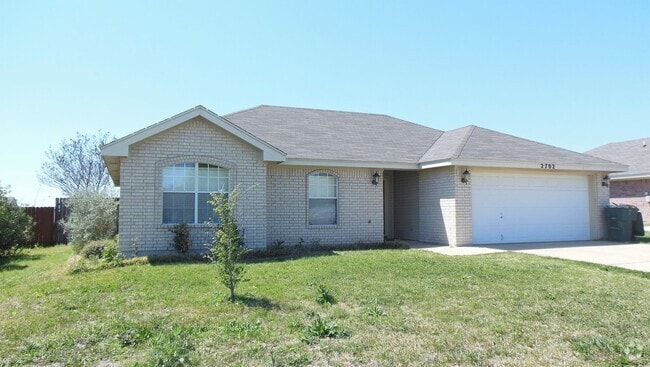 Building Photo - 2702 Little Nolan Rd