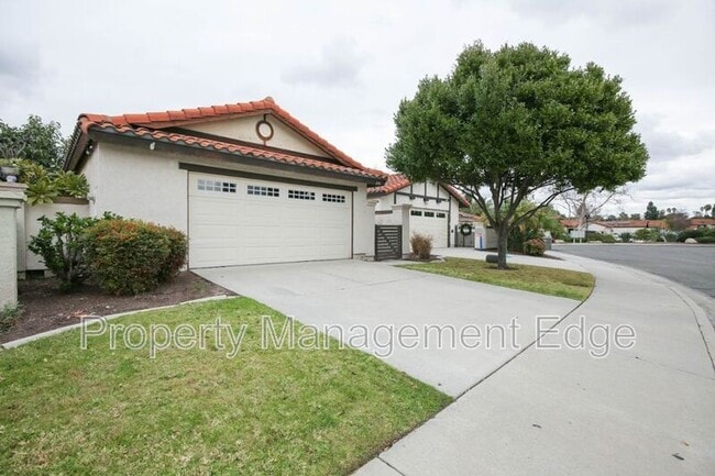 Foto del edificio - 254 Oleander Dr