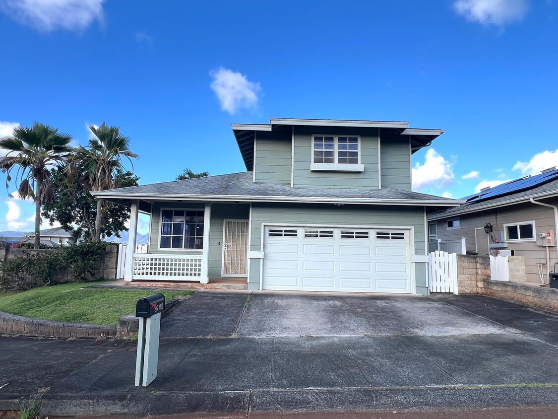 Foto principal - Mililani Mauka Single Family 3 bedroom 2 b...