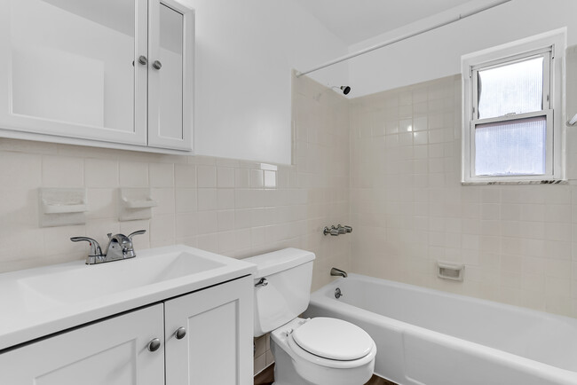 Foto del edificio - Station Square Apartments – Modern Living ...