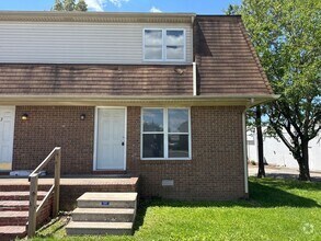 Building Photo - 109 Lakeview Dr