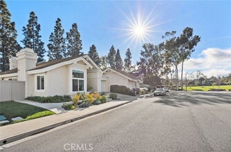 Building Photo - 41 Hillgrass