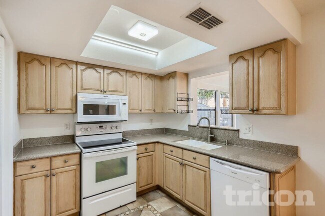 Foto del edificio - 2813 Whippet Ct