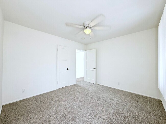 Foto del edificio - Remodeled Duplex in South O!