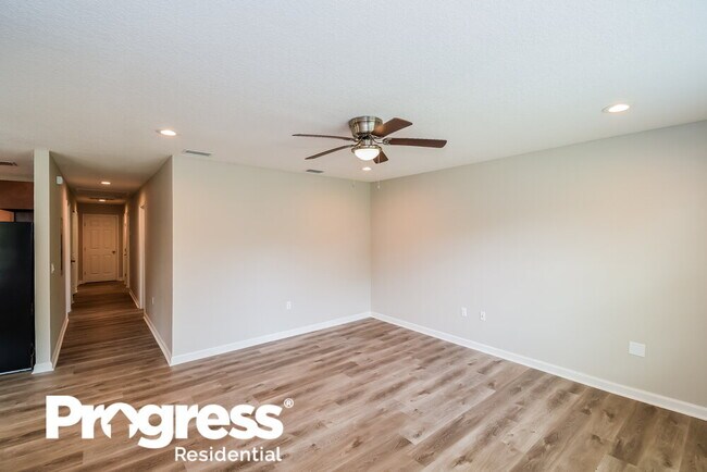 Building Photo - 5511 Redpoll Ave