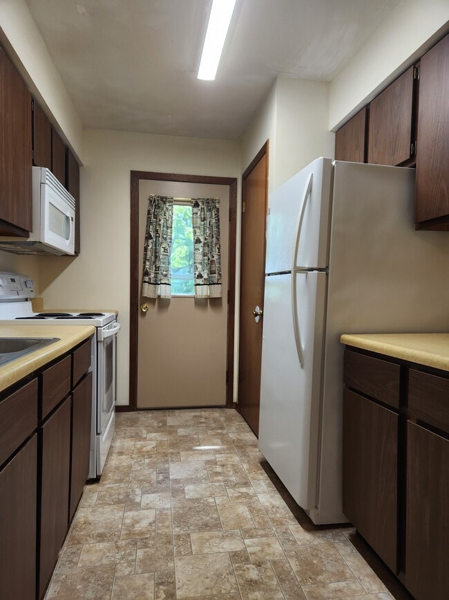 Kitchen, Back Door, Pantry - 605 Clark St