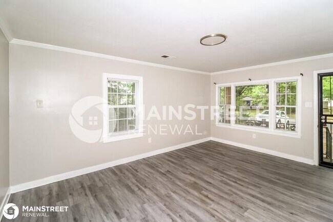 Building Photo - 563 SANDRIDGE ST, Memphis, TN 38122