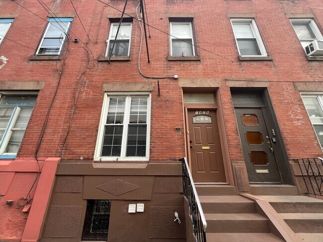 Foto del edificio - 1426 McKean St