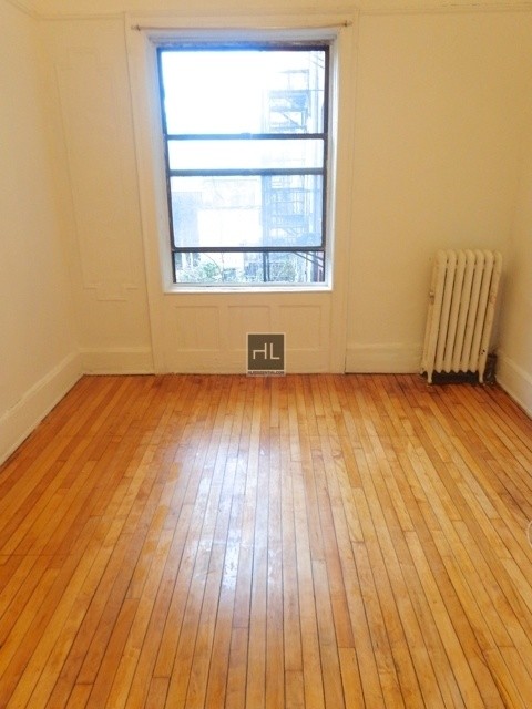 Foto del edificio - 96 Sterling Pl