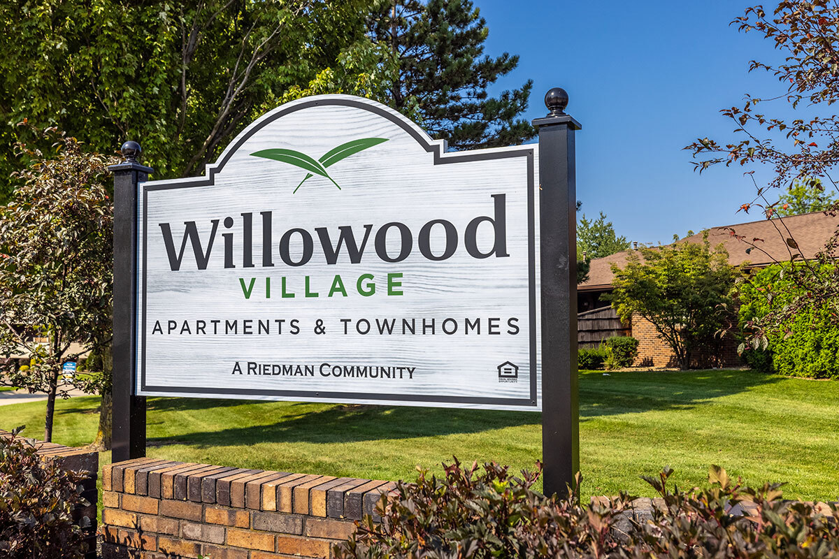 Foto principal - Willowood Village Apartments & Townhomes