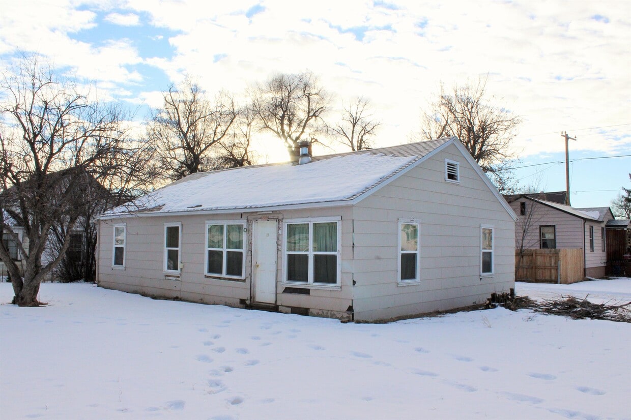 645 Big Horn St, Thermopolis, WY 82443 House for Rent in Thermopolis