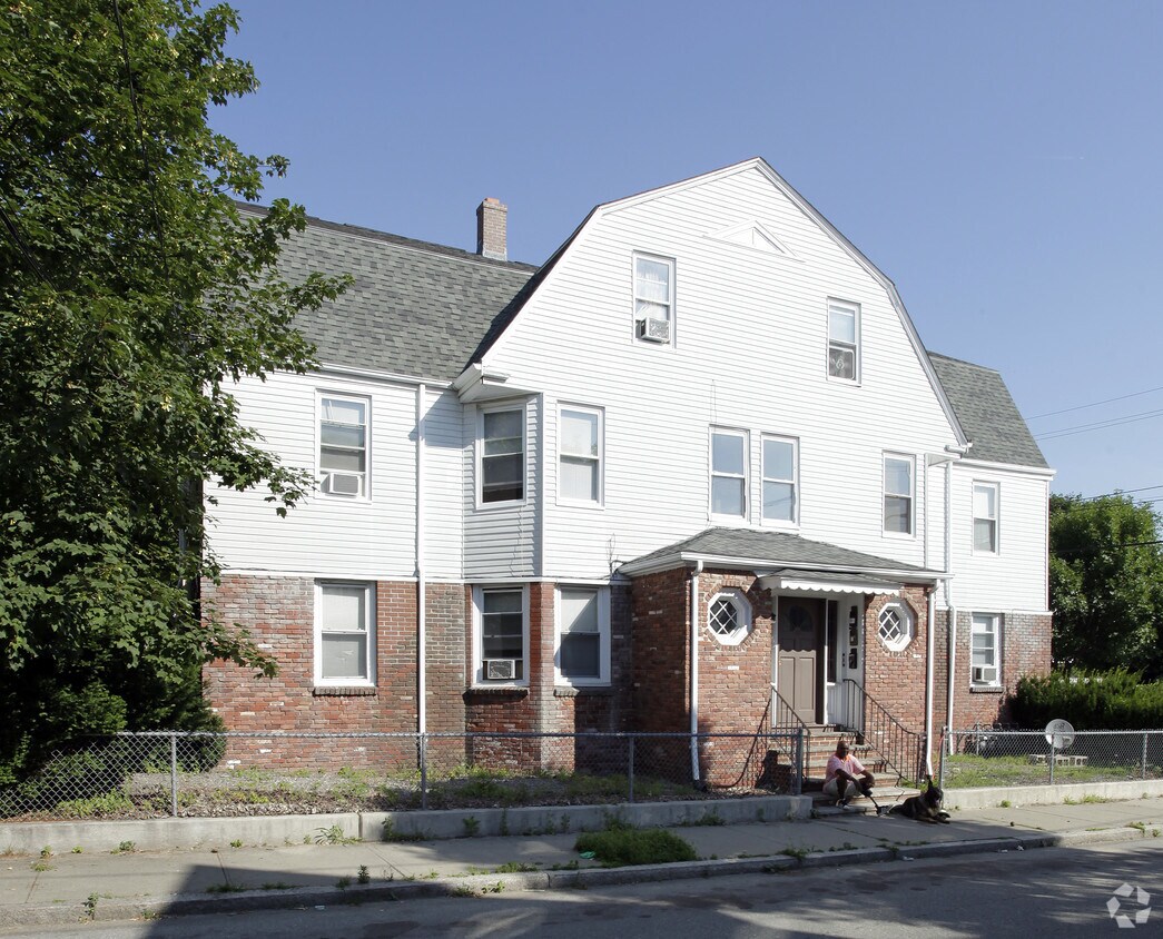 Building Photo - 151 Franklin Ave