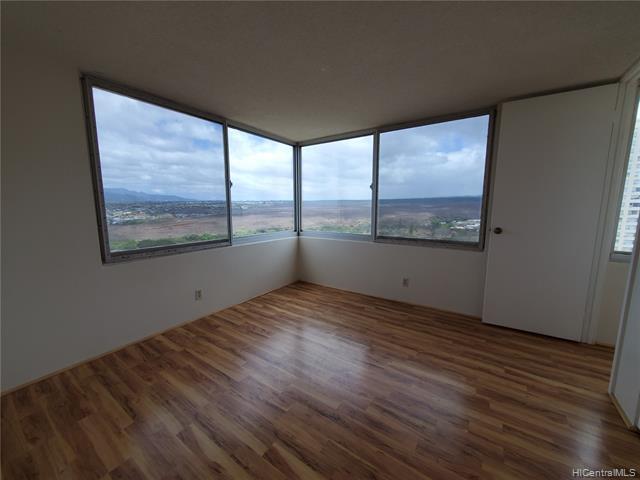 Building Photo - 1060 Kamehameha Hwy