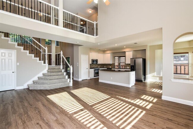 Foto del edificio - 5495 Imperial Meadow Dr