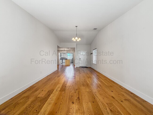 Foto del edificio - 4207 Queen Anne Dr