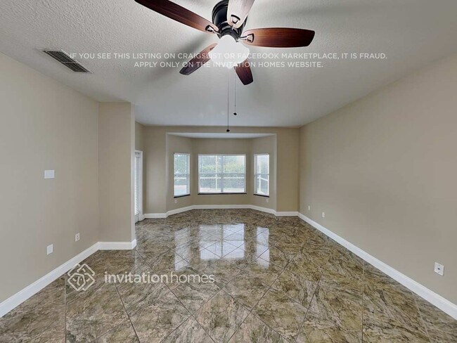 Foto del edificio - 130 Harwood Cir
