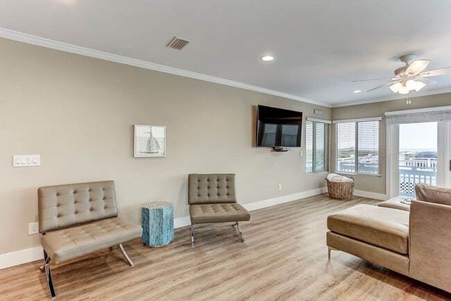 Foto del edificio - 2958 S Fletcher Ave