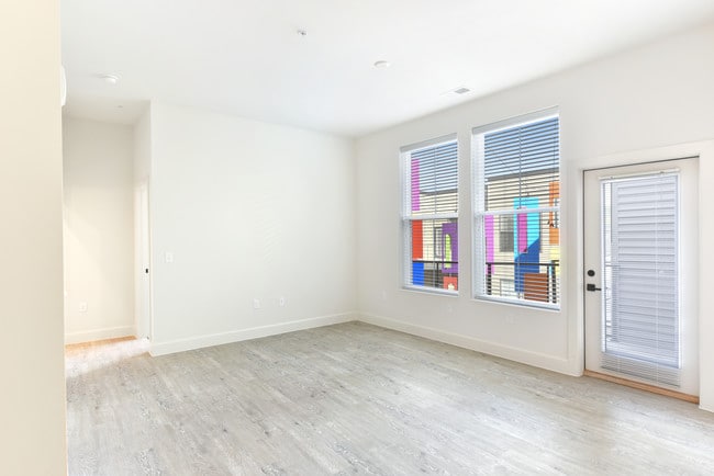 Building Photo - Peake Apartments