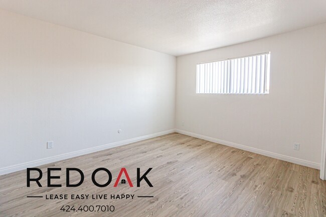 Foto del edificio - 7947 Reseda Blvd