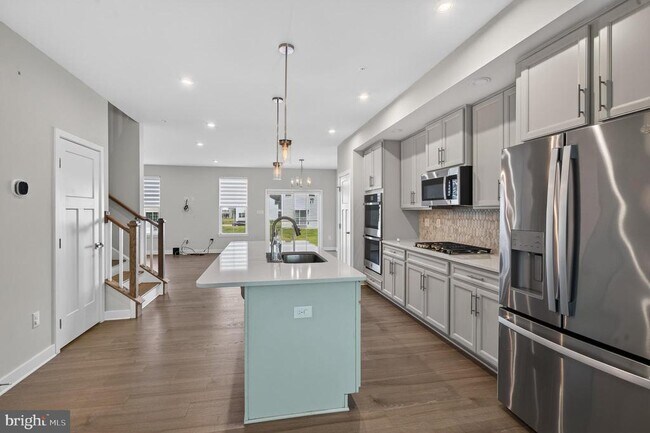 Foto del edificio - 1047 Watson Ct