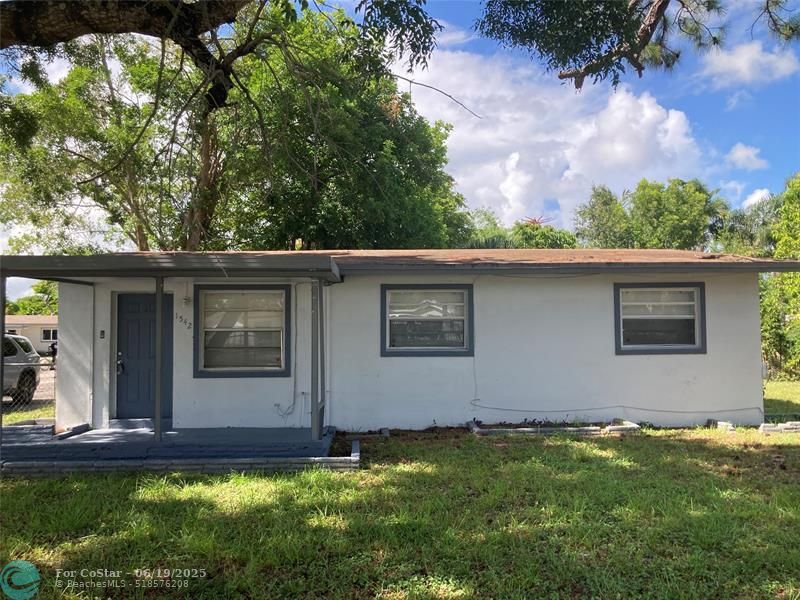 Foto principal - 1542 NW 17th St