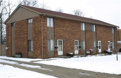 Primary Photo - 1180-1186 McCarley Dr E